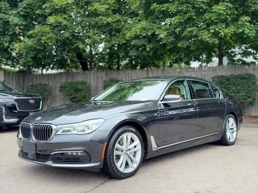 2016 BMW 750 i xDrive
