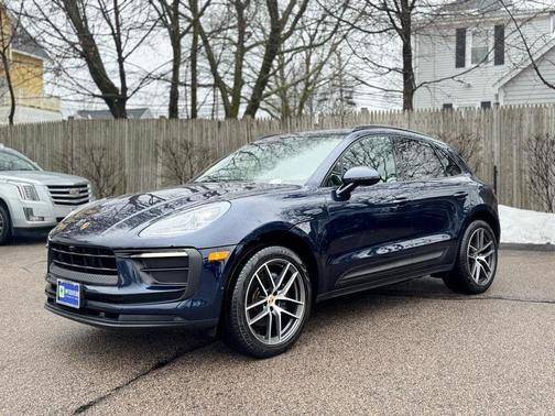 2022 Porsche Macan 