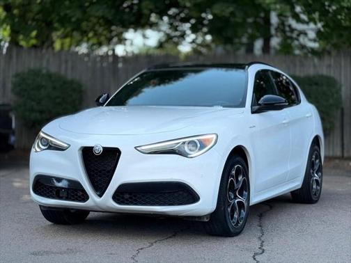 2022 Alfa Romeo Stelvio Veloce