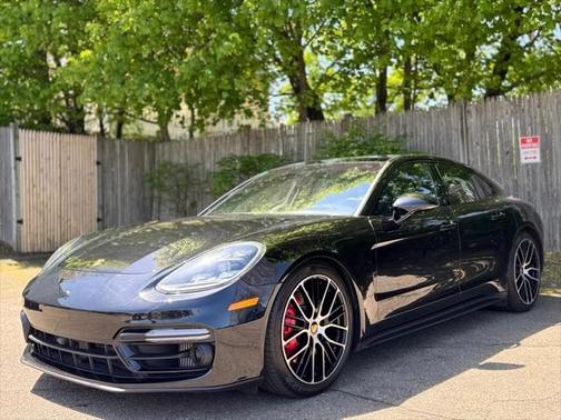 2021 Porsche Panamera GTS