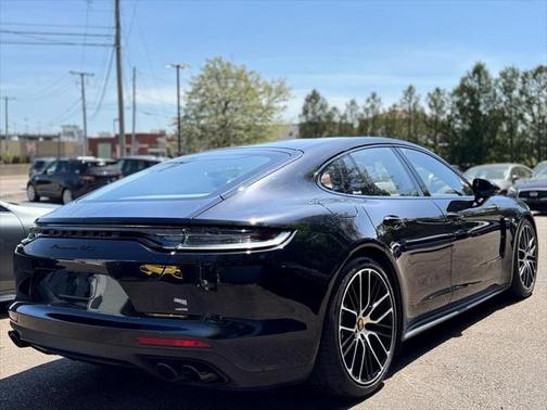 2021 Porsche Panamera GTS