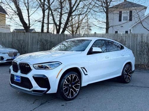 2022 BMW X6 M Base (A8)