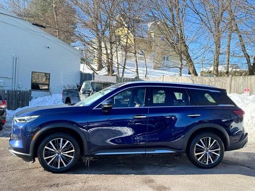 2023 INFINITI QX60 SENSORY