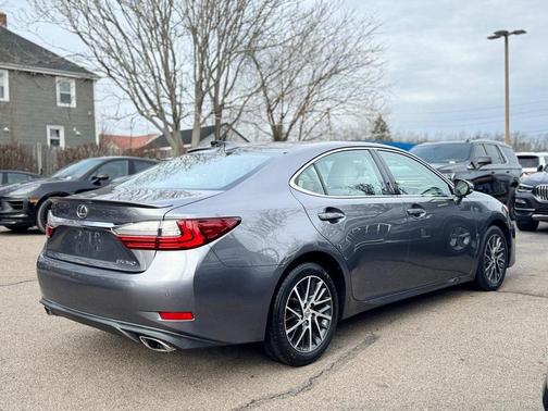 2016 Lexus ES 350 Base