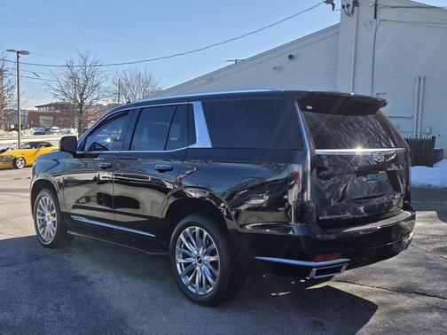 2022 Cadillac Escalade Premium Luxury