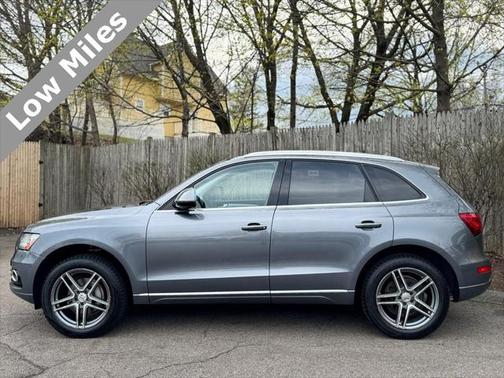 2017 Audi Q5 2.0T Premium Plus
