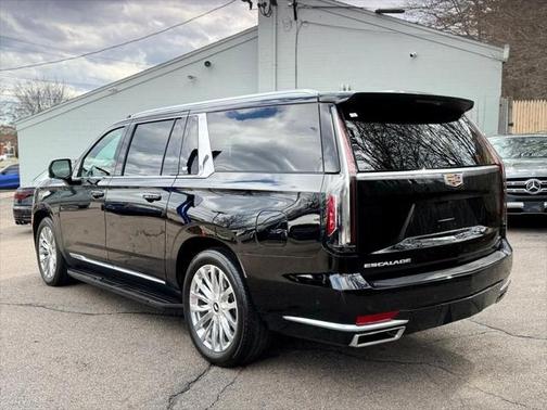 2023 Cadillac Escalade ESV Premium Luxury