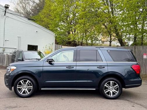 2022 Ford Expedition XLT