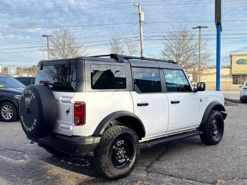 2022 Ford Bronco Black Diamond