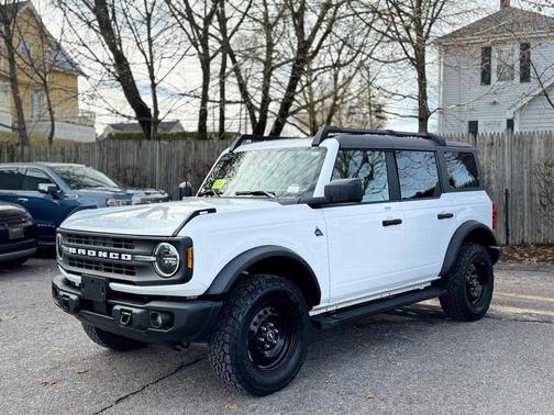 2022 Ford Bronco Black Diamond
