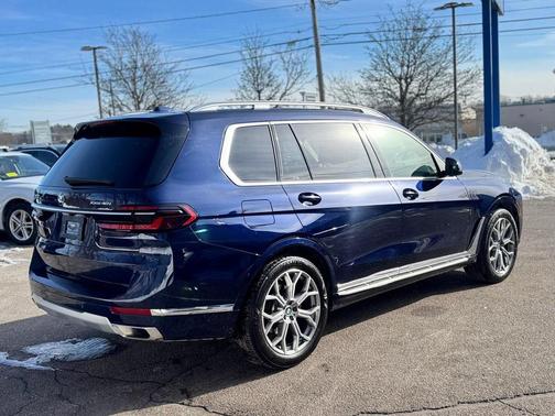2024 BMW X7 xDrive40i