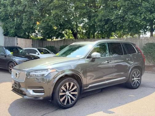2022 Volvo XC90 T6 Inscription
