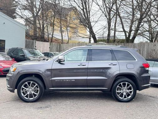 2021 Jeep Grand Cherokee Summit