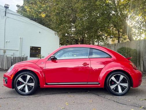 2014 Volkswagen Beetle DSG 2.0T R-Line w/Sound/Nav