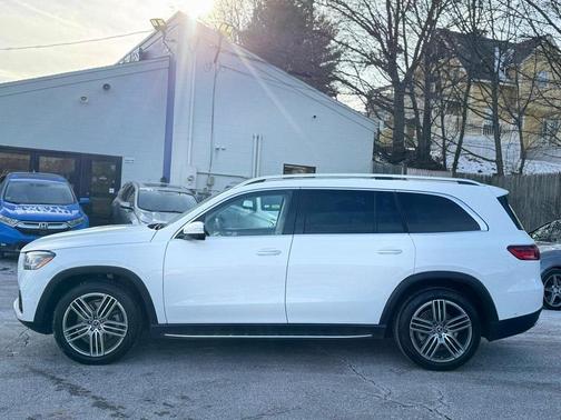2025 Mercedes-Benz GLS 450 4MATIC