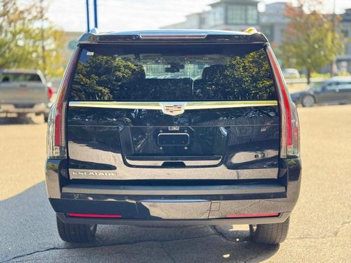 2017 Cadillac Escalade Premium Luxury