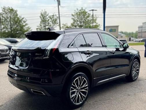 2024 Cadillac XT4 Sport