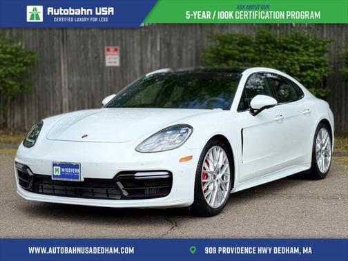 2020 Porsche Panamera GTS