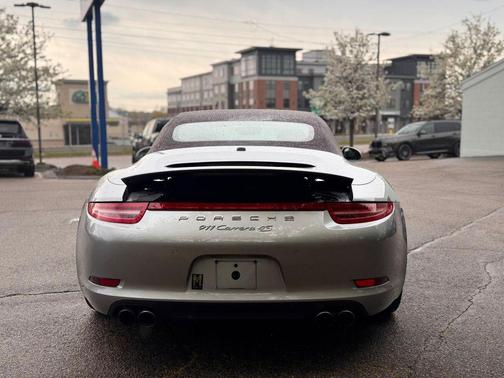Platinum Silver 2013 Porsche 911 Carrera 4S