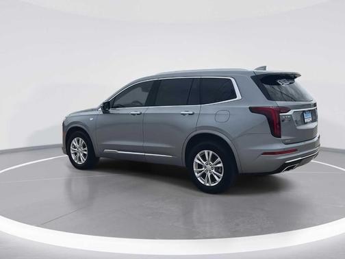 Silver Metallic 2025 Cadillac XT6 Luxury AWD