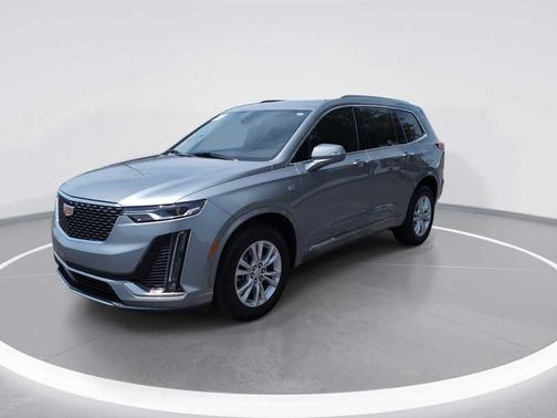 Silver Metallic 2025 Cadillac XT6 Luxury AWD