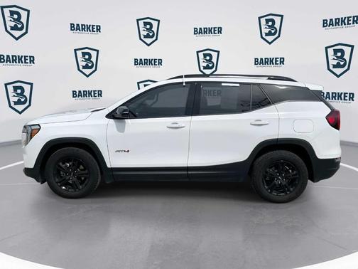 Summit White 2024 GMC Terrain AT4
