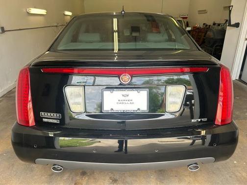2005 Cadillac STS V8