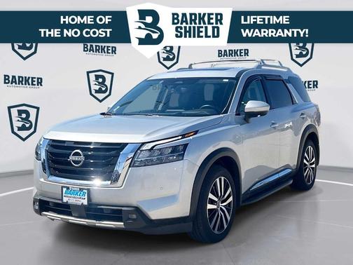 Brilliant Silver Metallic 2023 Nissan Pathfinder Platinum