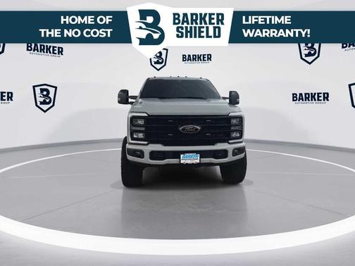 Avalanche 2025 Ford F-350 Lariat Super Duty