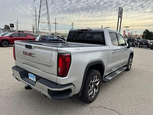 2022 GMC Sierra 1500 SLT
