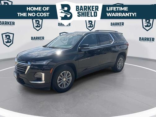 Mosaic Black Metallic 2023 Chevrolet Traverse LT Cloth