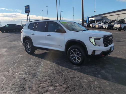 2024 GMC Acadia AT4