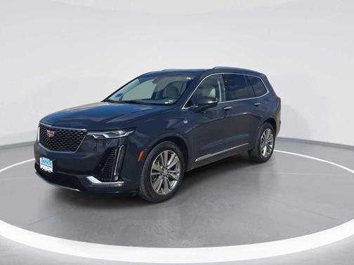 2025 Cadillac XT6 Premium Luxury FWD