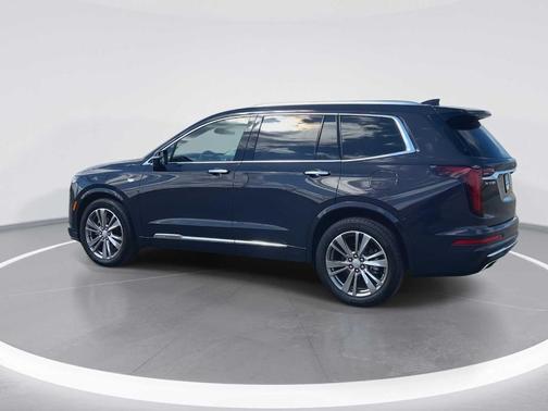 2025 Cadillac XT6 Premium Luxury FWD