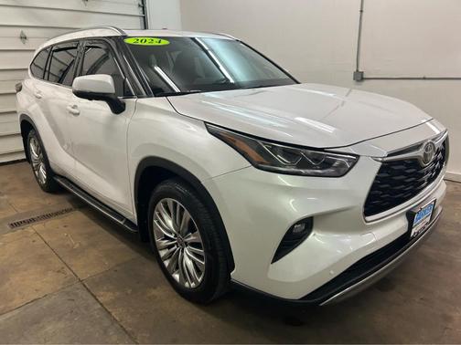 2024 Toyota Highlander Platinum