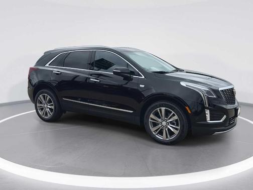 Stellar Black Metallic 2026 Cadillac XT5 Premium Luxury
