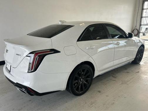 2022 Cadillac CT4 Sport