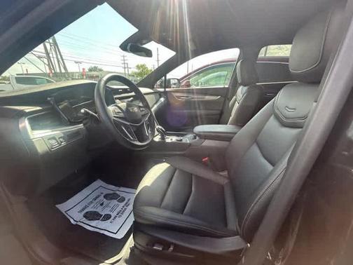 2024 Cadillac XT5 Luxury