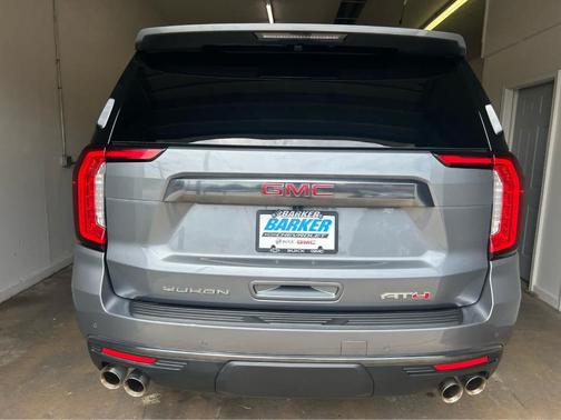 2022 GMC Yukon XL AT4