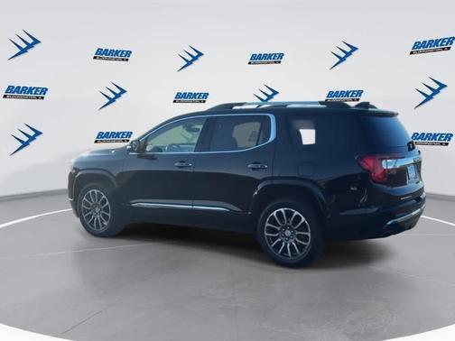 2022 GMC Acadia Denali