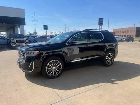 2022 GMC Acadia Denali