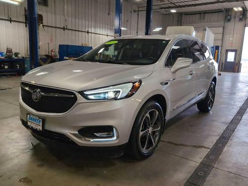 2020 Buick Enclave Essence