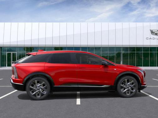 2025 Cadillac OPTIQ Luxury