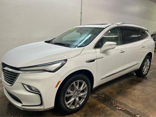 2024 Buick Enclave Essence