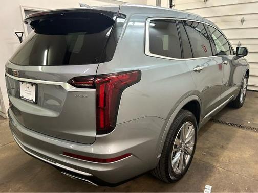 2023 Cadillac XT6 Premium Luxury AWD