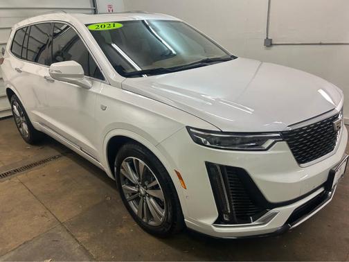2021 Cadillac XT6 Premium Luxury FWD