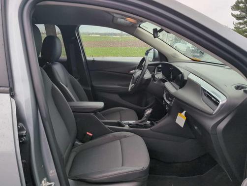 Moonstone Gray Metallic 2024 Buick Encore GX Preferred