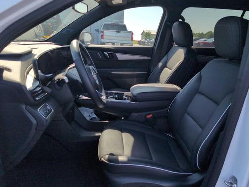 Summit White 2025 Buick Enclave Preferred