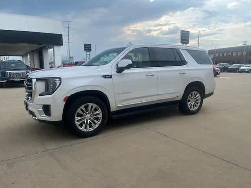 2023 GMC Yukon SLT