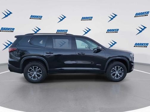 2024 GMC Acadia AT4